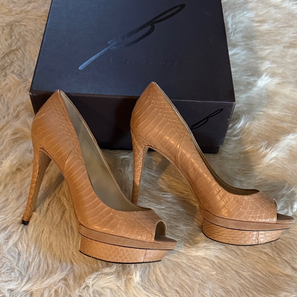 Brian Atwood Tan Textured Peep-Toe Platform Pumps